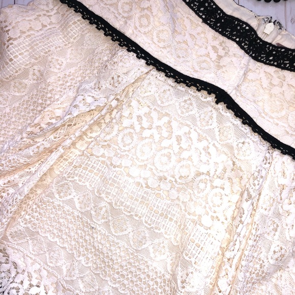 ❌❌SOLD❌❌Mini skirt by Free People - Picture 4 of 5